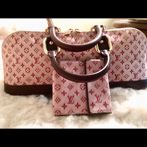 SOLD - Picture 2 of 8